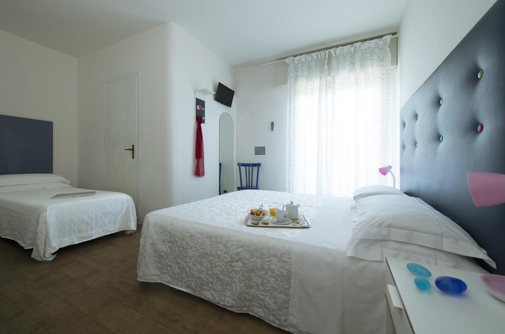 Nice Hotel Μπιμπιόνε Εξωτερικό φωτογραφία