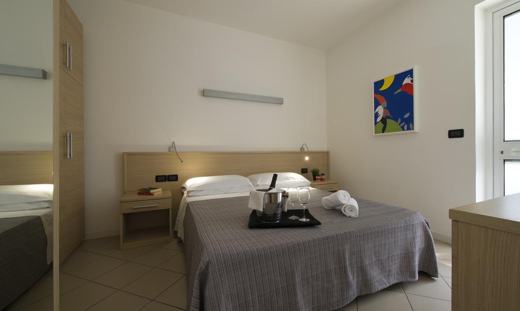 Nice Hotel Μπιμπιόνε Εξωτερικό φωτογραφία