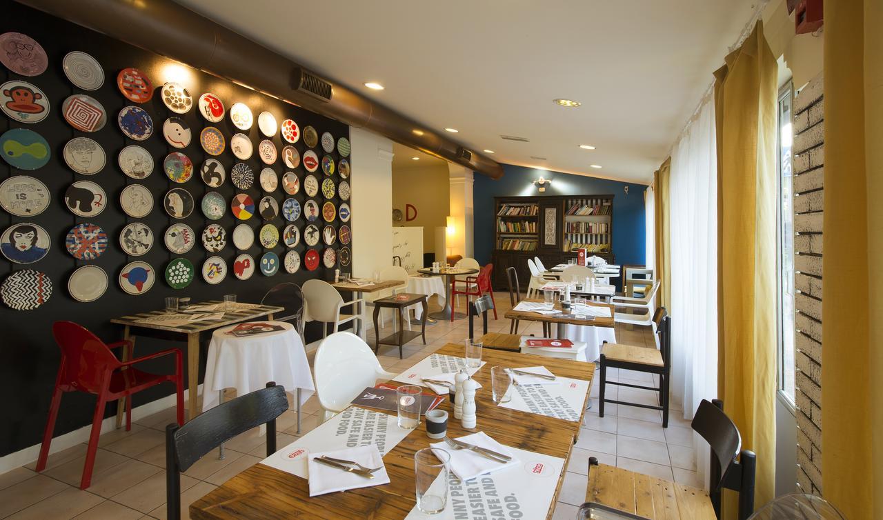 Nice Hotel Μπιμπιόνε Δωμάτιο φωτογραφία