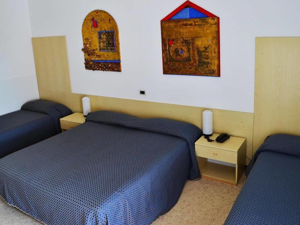 Nice Hotel Μπιμπιόνε Εξωτερικό φωτογραφία